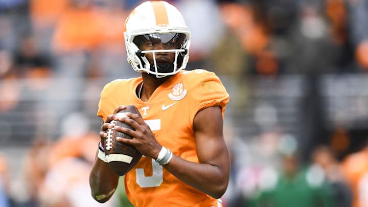 Tennessee quarterback Hendon Hooker (5) looks for an open receiver during the NCAA college football