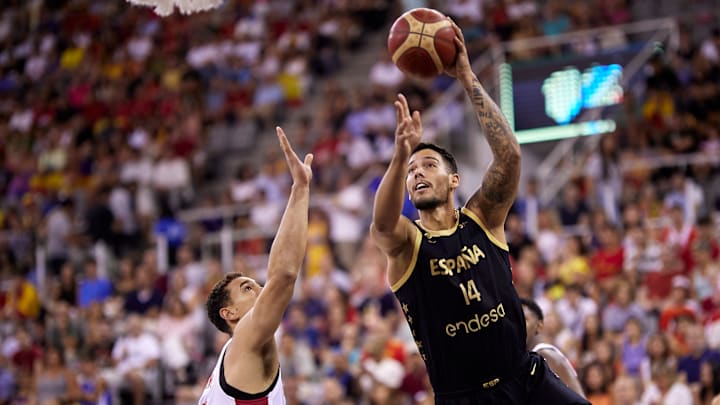 España tratará que Willy Hernangómez la guíe al triunfo ante Brasil en el segundo encuentro de ambos en la Copa Mundial de Baloncesto FIBA 2023