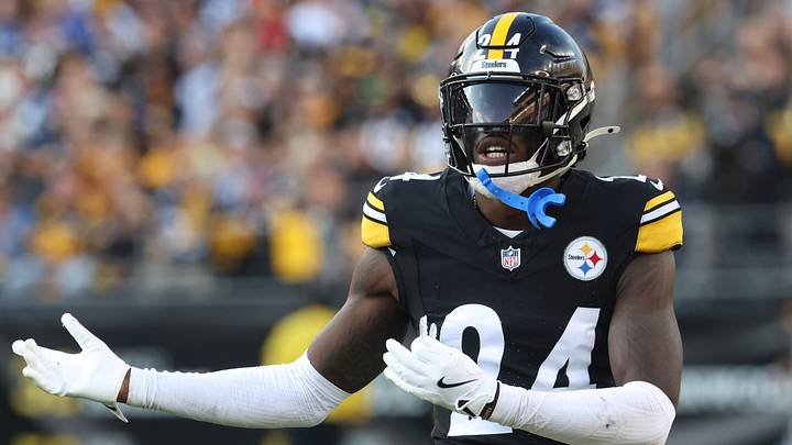 Nov 2, 2025; Pittsburgh, Pennsylvania, USA; Pittsburgh Steelers cornerback Joey Porter Jr. (24) reacts on the field against the Indianapolis Colts during the fourth quarter at Acrisure Stadium. Mandatory Credit: Charles LeClaire-Imagn Images Nov 2, 2025; Pittsburgh, Pennsylvania, USA; Pittsburgh Steelers cornerback Joey Porter Jr. (24) reacts on the field against the Indianapolis Colts during the fourth quarter at Acrisure Stadium. Mandatory Credit: Charles LeClaire-Imagn Images