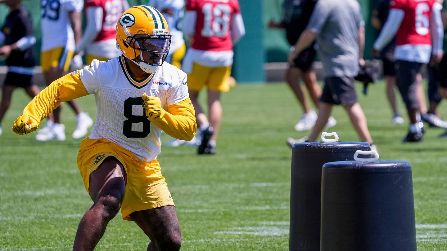 Fantasy Football Week 7 Start ‘Em, Sit ‘Em: Josh Jacobs vs. Woody Marks