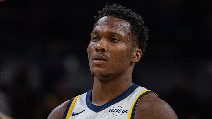 Former Indiana Pacers guard/forward Bennedict Mathurin (00) in the first half against the San Antonio Spurs at Gainbridge Fieldhouse.