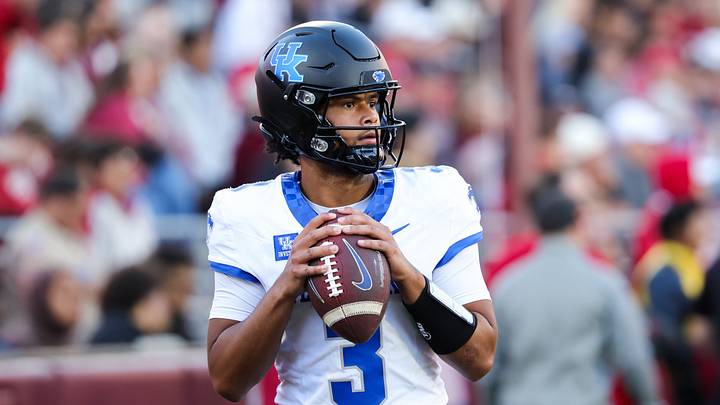 Oct 17, 2026; Norman, Oklahoma, USA; Kentucky Wildcats quarterback Kenny Minchey (3) warms up before the game against the Oklahoma Sooners at Gaylord Family-Oklahoma Memorial Stadium. Mandatory Credit: Kevin Jairaj-Imagn Images Oct 17, 2026; Norman, Oklahoma, USA; Kentucky Wildcats quarterback Kenny Minchey (3) warms up before the game against the Oklahoma Sooners at Gaylord Family-Oklahoma Memorial Stadium. Mandatory Credit: Kevin Jairaj-Imagn Images