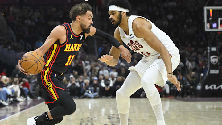 Nov 27, 2024; Cleveland, Ohio, USA; Cleveland Cavaliers center Jarrett Allen (31) defends Atlanta Hawks guard Trae Young (11) in the first quarter at Rocket Mortgage FieldHouse. Mandatory Credit: David Richard-Imagn Images Nov 27, 2024; Cleveland, Ohio, USA; Cleveland Cavaliers center Jarrett Allen (31) defends Atlanta Hawks guard Trae Young (11) in the first quarter at Rocket Mortgage FieldHouse. Mandatory Credit: David Richard-Imagn Images