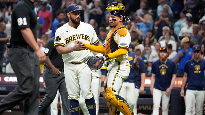 Aug 18, 2026; Milwaukee, Wisconsin, USA; Milwaukee Brewers catcher William Contreras (24) congratulates Milwaukee Brewers catcher Gary Sánchez (99) after pitching in the ninth inning against the Seattle Mariners at American Family Field. Mandatory Credit: Michael McLoone-Imagn Images Aug 18, 2026; Milwaukee, Wisconsin, USA; Milwaukee Brewers catcher William Contreras (24) congratulates Milwaukee Brewers catcher Gary Sánchez (99) after pitching in the ninth inning against the Seattle Mariners at American Family Field. Mandatory Credit: Michael McLoone-Imagn Images