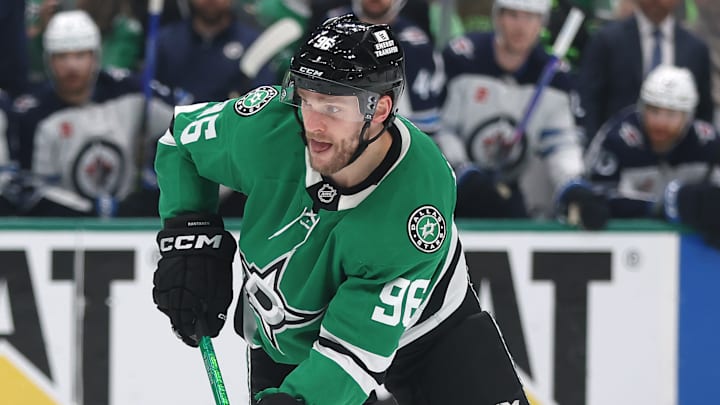 Mikko Rantanen's current contract is one that could have shackled the Colorado Avalanche long term.