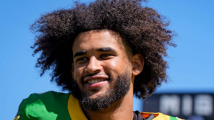 Oregon quarterback Dante Moore