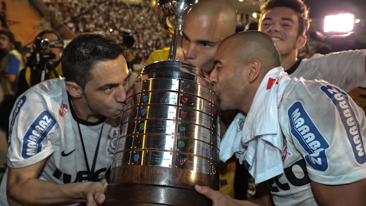 Em uma campanha que não teve nada de óbvio, o Corinthians conquistou a Glória Eterna Em uma campanha que não teve nada de óbvio, o Corinthians conquistou a Glória Eterna