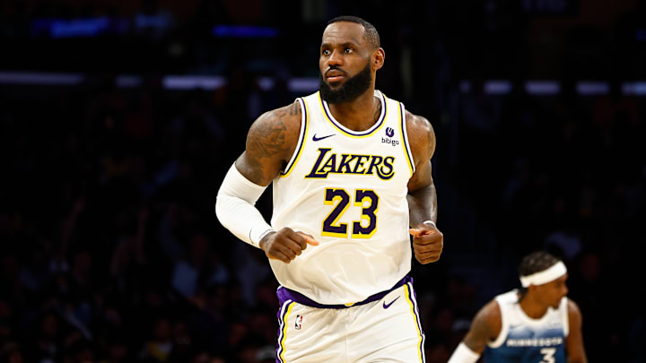 Minnesota Timberwolves v Los Angeles Lakers