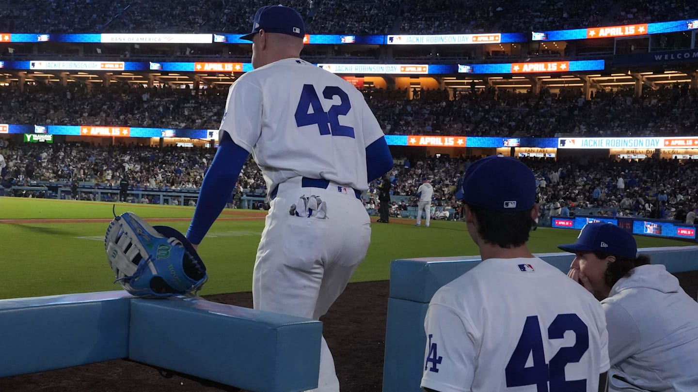 Dodgers' Freddie Freeman Leaves Team, 28-Year-Old Rookie Promoted