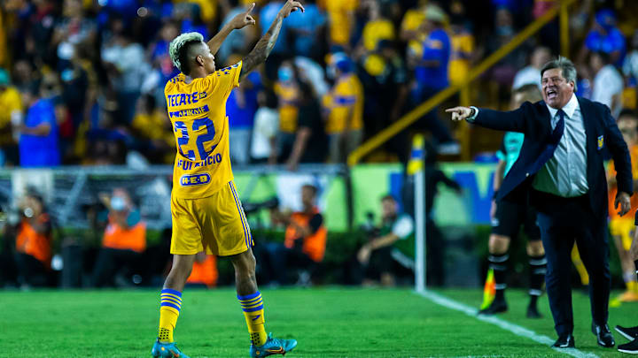 Raymundo Fulgencio, Miguel Herrera