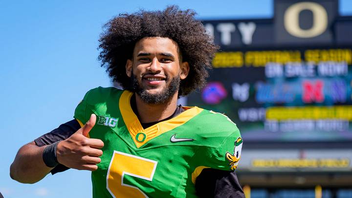 Oregon takes over as favorites from Texas to win the National Championship