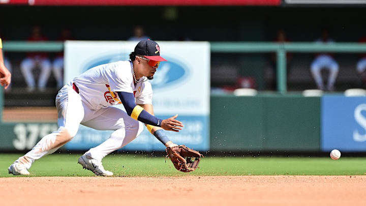 Sep 7, 2025; St. Louis, Missouri, USA; St. Louis Cardinals shortstop Masyn Winn (0) fields a grounder hit up the middle for the out on San Francisco Giants batter Drew Gilbert (not shown) in the seventh inning at Busch Stadium. Mandatory Credit: Tim Vizer-Imagn Images Sep 7, 2025; St. Louis, Missouri, USA; St. Louis Cardinals shortstop Masyn Winn (0) fields a grounder hit up the middle for the out on San Francisco Giants batter Drew Gilbert (not shown) in the seventh inning at Busch Stadium. Mandatory Credit: Tim Vizer-Imagn Images