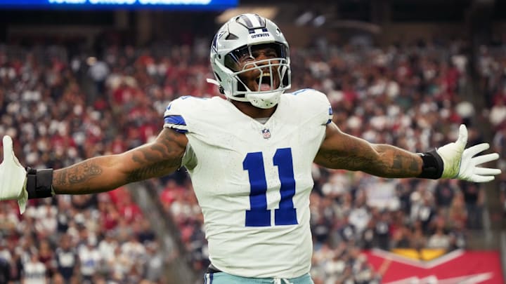 Dallas Cowboys linebacker Micah Parsons (11) celebrates his sack against the Arizona Cardinals at