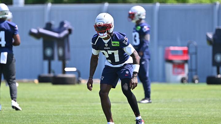 Jun 10, 2026; Foxborough, MA, USA; New England Patriots cornerback Marcellas Dial Jr. (27) does a drill during minicamp at Gillette Stadium. Mandatory Credit: Eric Canha-Imagn Images
