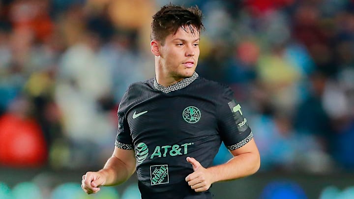 El defensa español Jorge Meré ni siquiera fue incluido en la gira que América realizará por Estados Unidos, por lo que su baja está más que cantada.