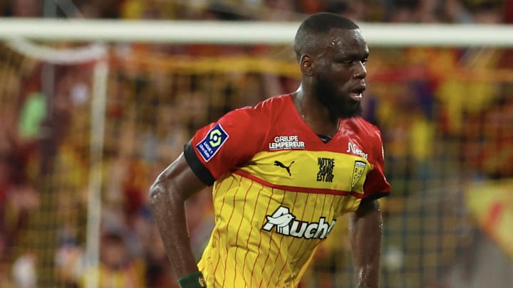 Jean Onana est toujours bloquer au Cameroun.