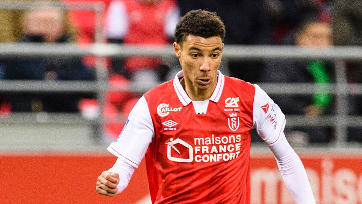 Hugo Ekitike sous les couleurs du Stade de Reims. Hugo Ekitike sous les couleurs du Stade de Reims.