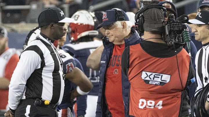 Houston Roughnecks head coach Wade Phillips reacts when told the replay shows the Orlando Guardians.