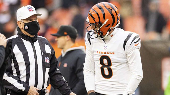 Jan 9, 2022; Cleveland, Ohio, USA; Cincinnati Bengals quarterback Brandon Allen (8) talks with referee Bill Vinovich (52) during warmups before the game against the Cleveland Browns at FirstEnergy Stadium. Mandatory Credit: Scott Galvin-Imagn Images Jan 9, 2022; Cleveland, Ohio, USA; Cincinnati Bengals quarterback Brandon Allen (8) talks with referee Bill Vinovich (52) during warmups before the game against the Cleveland Browns at FirstEnergy Stadium. Mandatory Credit: Scott Galvin-Imagn Images