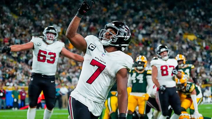 Atlanta Falcons running back Bijan Robinson (7) celebrates after scoring a touchdown against the Green Bay Packers - Tork Mason/Green Bay Press-Gazette Atlanta Falcons running back Bijan Robinson (7) celebrates after scoring a touchdown against the Green Bay Packers - Tork Mason/Green Bay Press-Gazette