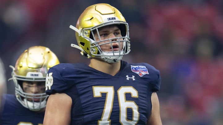 Jan 1, 2022; Glendale, Arizona, USA; Notre Dame Fighting Irish offensive lineman Joe Alt (76)