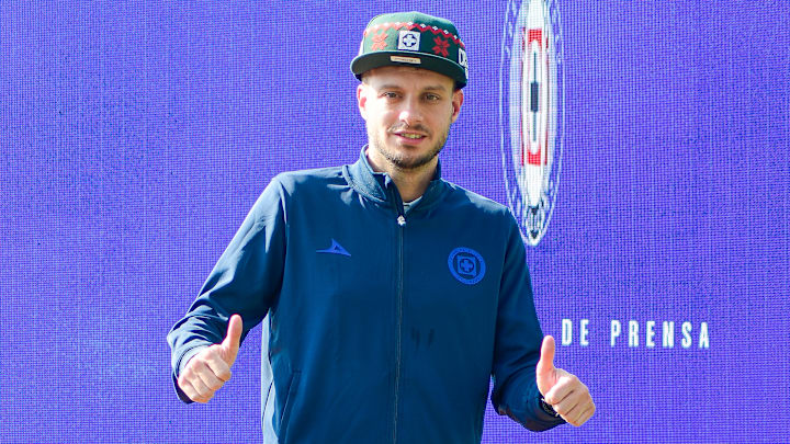 Cruz Azul Present New Head Coach Martin Anselmi
