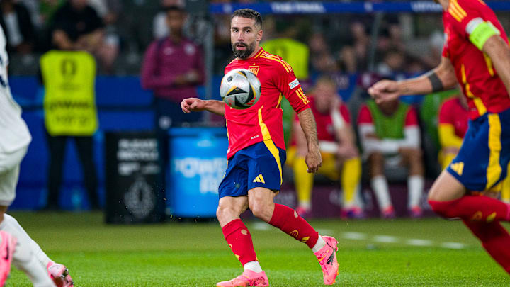Dani Carvajal es un referente en la selección española
