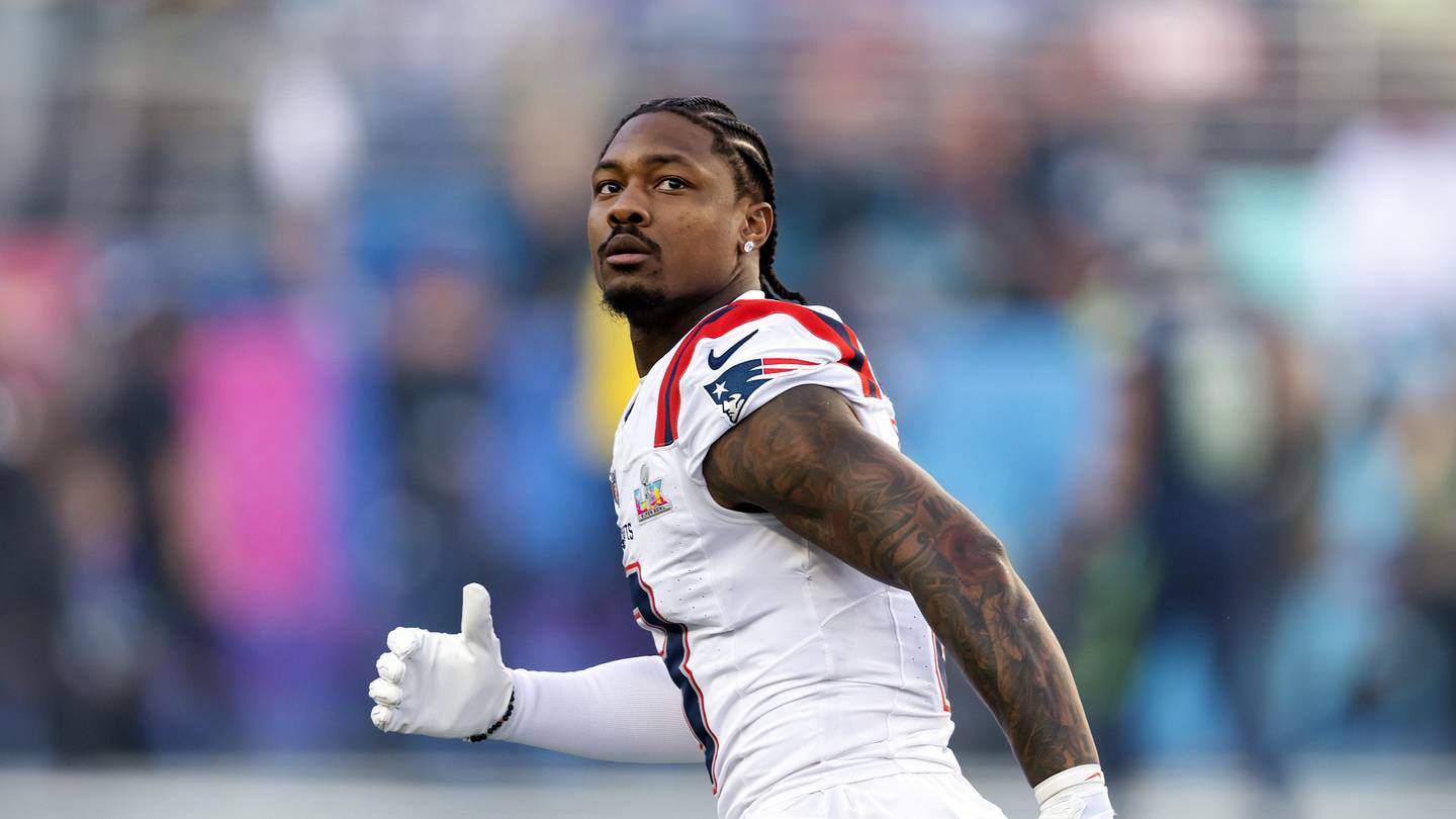 Stephan Riggs Football Saints Could Solve WR Problem by Signing Stefon Diggs