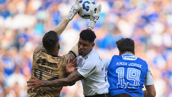 Times se enfrentam neste sábado