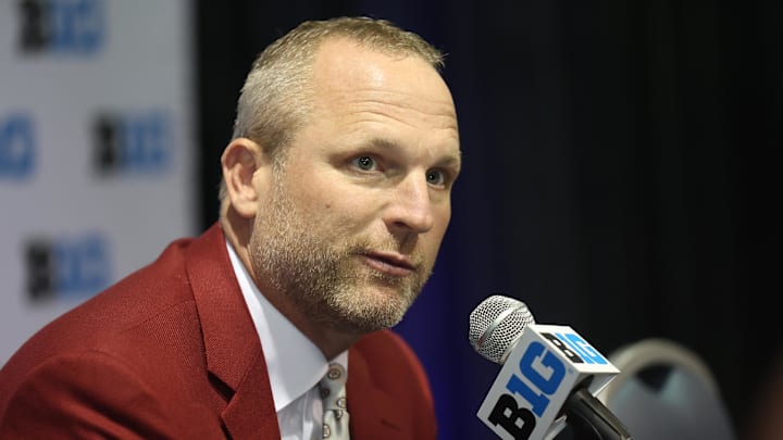 Indiana coach Darian DeVries speaks during Big Ten Men’s Basketball Media Days at the Donald E. Stephens Convention Center. Indiana coach Darian DeVries speaks during Big Ten Men’s Basketball Media Days at the Donald E. Stephens Convention Center.