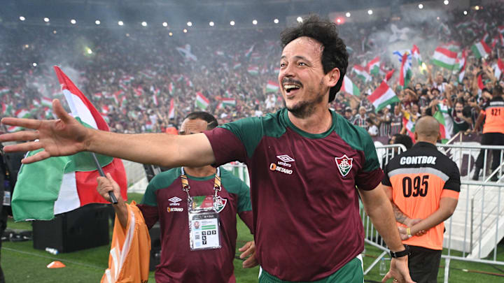 Diniz terá que tomar decisão difícil para montar sua lista de relacionados