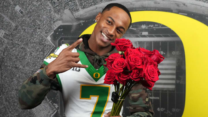 Dec 30, 2024; Los Angeles, CA, USA; Oregon Ducks wide receiver Evan Stewart (7) poses during Rose Bowl media day at Sheraton Grand LA. Mandatory Credit: Kirby Lee-Imagn Images