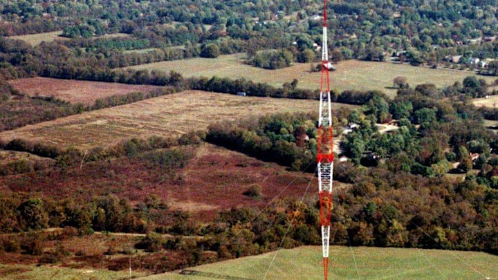 An aerial view of the WSM radio tower on Concord Road on July 9, 1999, shows the property to the north where a senior citizen community has been proposed. Lipscomb Elementary is in foreground.