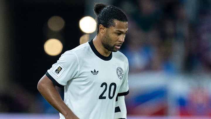 Serge Gnabry hat sich gegen die Slowakei verletzt