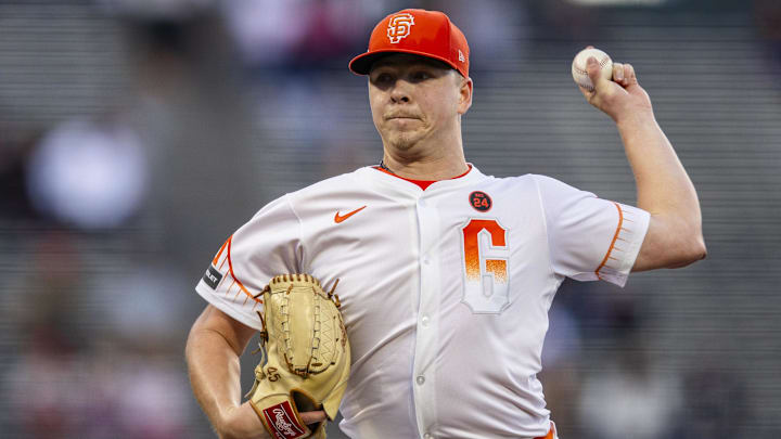 Sep 3, 2024; San Francisco, California, USA; San Francisco Giants starting pitcher Kyle Harrison (45) throws against the Arizona Diamondbacks during the first inning at Oracle Park Sep 3, 2024; San Francisco, California, USA; San Francisco Giants starting pitcher Kyle Harrison (45) throws against the Arizona Diamondbacks during the first inning at Oracle Park