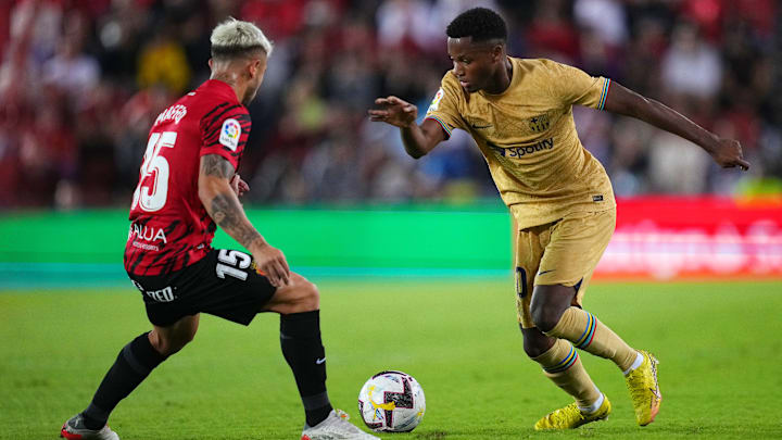 Ansu Fati y Pablo Maffeo