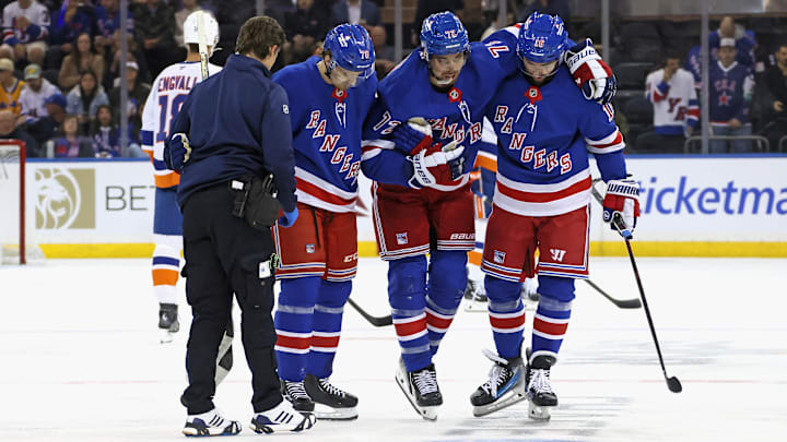 New York Islanders v New York Rangers