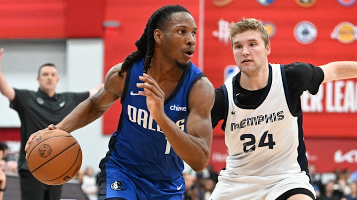 Dallas Mavericks, Melvin Ajinca