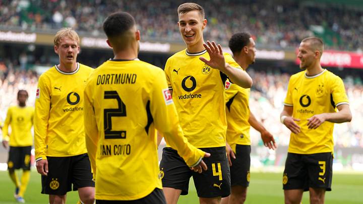 SV Werder Bremen v Borussia Dortmund - Bundesliga