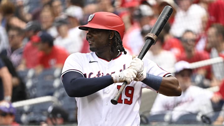 Jul 17, 2022; Washington, District of Columbia, USA;  Washington Nationals first baseman Josh Bell (19) stands in the on deck circle during the second inning against the Atlanta Braves at Nationals Park.