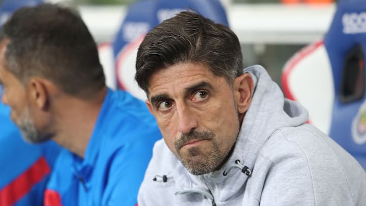 El entrenador de Chivas Veljko Paunovic.