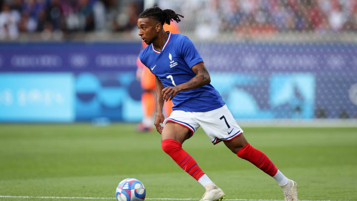 Michael Olise a choisi un nouveau numéro au Bayern.