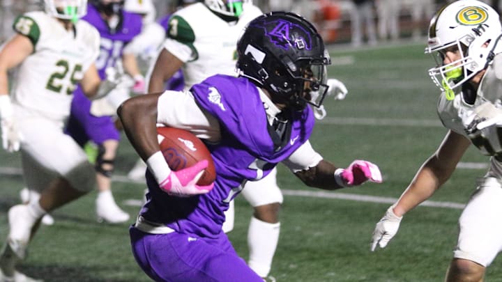 A late-cycle pickup adds another developmental wideout to Clemson’s already loaded 2026 class.