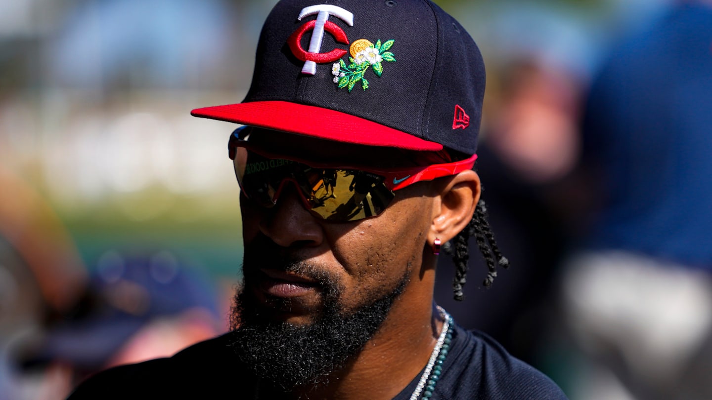 Twins Announcers' Byron Buxton 'Pants Down' Commentary Goes Viral