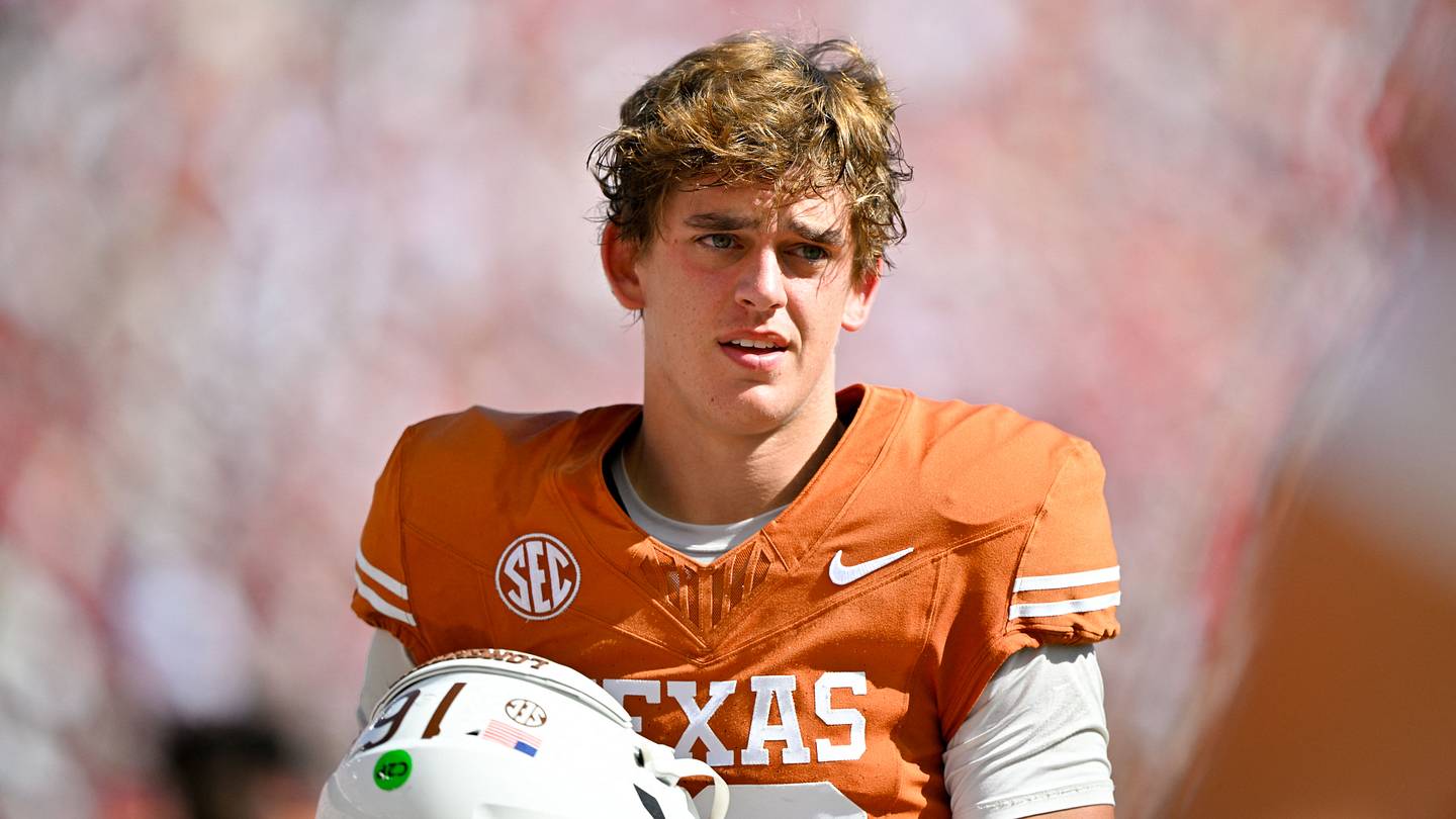 Texas Taking Steps Toward Potential QB Change Amid Arch Manning Struggles