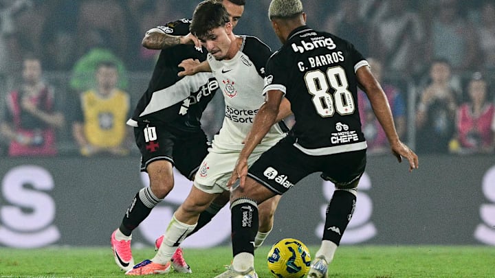 Corinthians e Vasco se enfrentam pela rodada 13 do Brasileirão