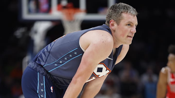 Mar 27, 2026; Oklahoma City, Oklahoma, USA; Oklahoma City Thunder forward Payton Sandfort (14) stands on the court after checking into the game against the Chicago Bulls during the second half at Paycom Center. Mandatory Credit: Alonzo Adams-Imagn Images Mar 27, 2026; Oklahoma City, Oklahoma, USA; Oklahoma City Thunder forward Payton Sandfort (14) stands on the court after checking into the game against the Chicago Bulls during the second half at Paycom Center. Mandatory Credit: Alonzo Adams-Imagn Images