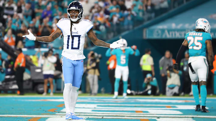 Tennessee Titans v Miami Dolphins