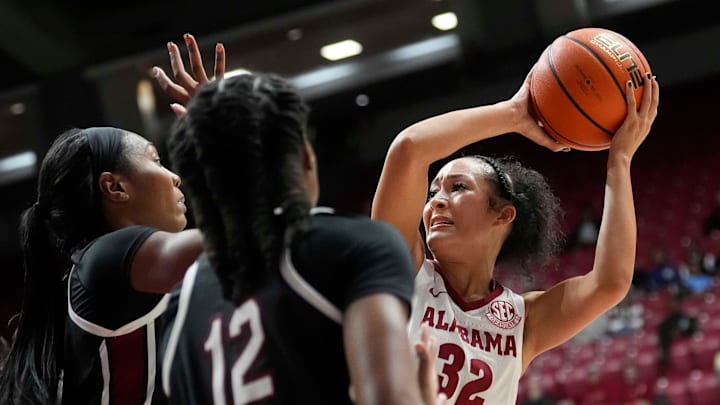 Alabama guard Aaliyah Nye (32) attempts a shot against South Carolina Thursday, Jan. 16, 2025, at Coleman Coliseum in Tuscaloosa, Alabama. Alabama guard Aaliyah Nye (32) attempts a shot against South Carolina Thursday, Jan. 16, 2025, at Coleman Coliseum in Tuscaloosa, Alabama.