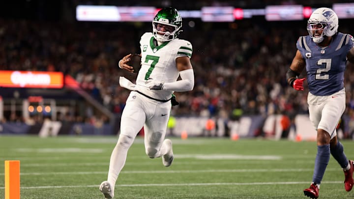 New York Jets quarterback Justin Fields New York Jets quarterback Justin Fields